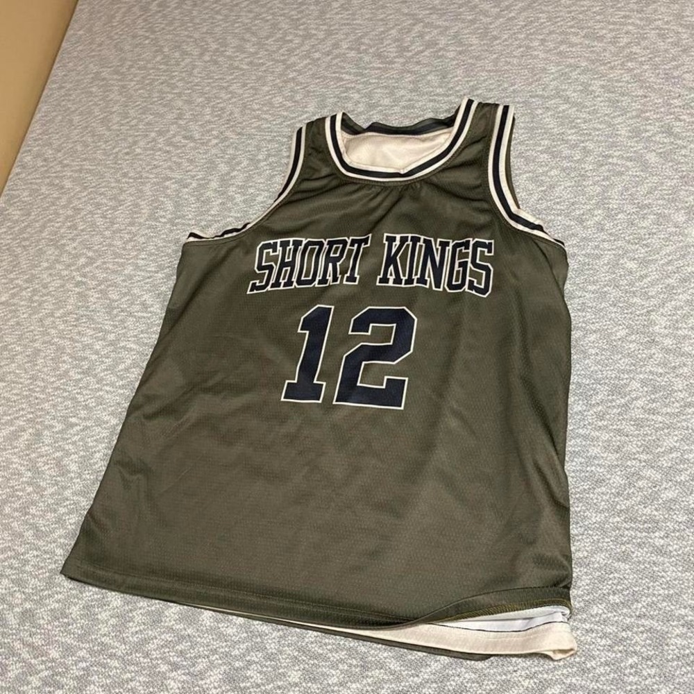No brand & size Green and cream reversible basketball jersey shirt. SKU802